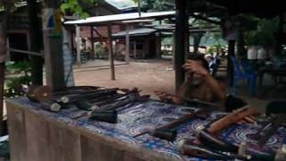 preview picture of video 'Louang Phrabang Pak Ou Cave Laos (Sept 2009) part 2'