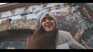 Video zu 'Du Tust Gut' ansehen Video zu 'Du Tust Gut' ansehen