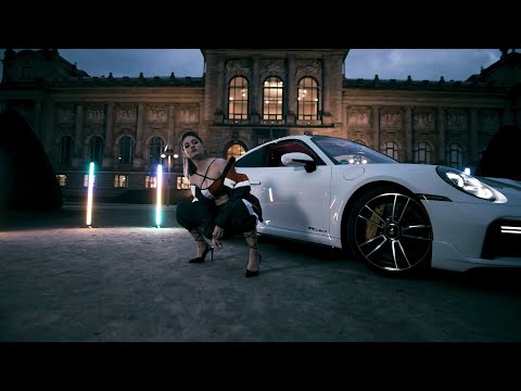 Athena Manoukian - Kiss Me In The Rain