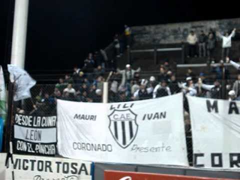 "Ingreso de la barra de Caseros" Barra: La Barra de Caseros &bull; Club: Club Atlético Estudiantes