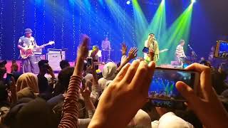 Download lagu Fourtwnty - Diam2 kubawa satu (LIVE Pekanbaru 11 January) mp3
