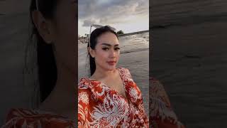 Download lagu Kelan Beach Bali Bersama Silvia mp3 Download lagu Kelan Beach Bali Bersama Silvia mp3