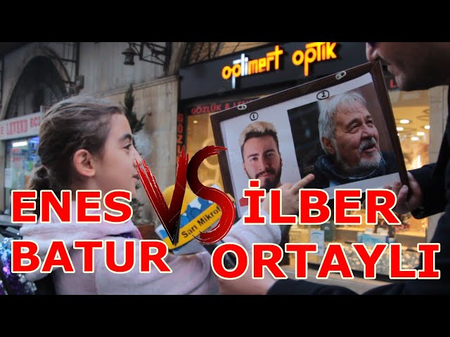 Pronúncia de vídeo de İlber Ortaylı em Turco