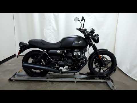 2022 Moto Guzzi V7 Stone E5 in Eden Prairie, Minnesota - Video 1