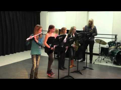 Toanhus Joure uitvoering dwarsfluit/saxofoongroep 17 febr. 2012