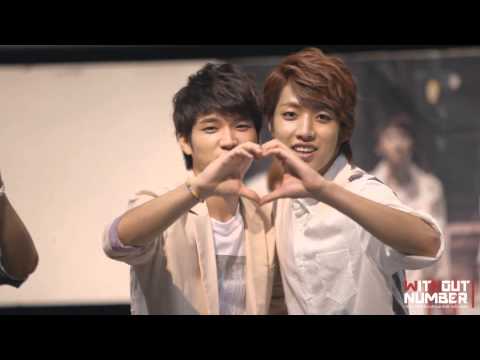 120718 부산 핫트랙스 (Busan Fansign) 우현 (woohyun) focus