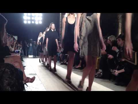 VIDEO SFILATE DONNA MILANO S/S 2013 -  MARCO DE VINCENZO