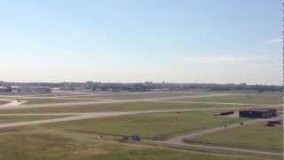 preview picture of video 'B-17 Fly-By in YYC'