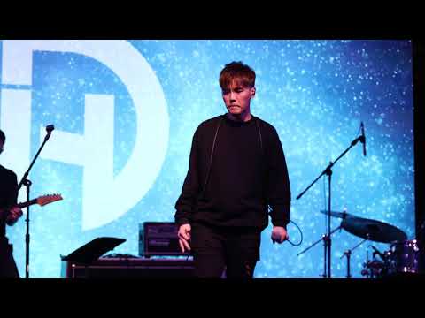 变化 - Derrick Hoh 何维建 [4K]