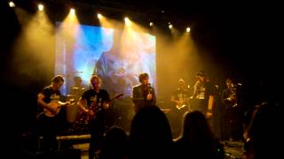 Kuningasidea - Yksin Pariisiin LIve @Korjaamo, Helsinki