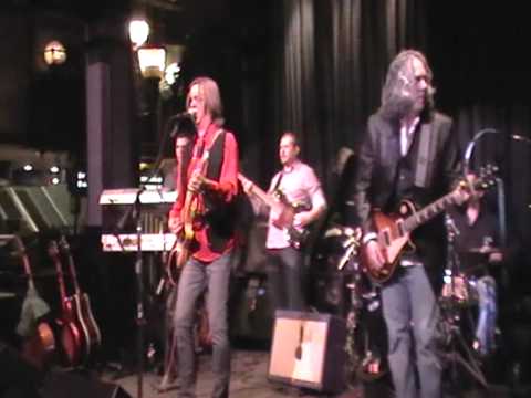 Tom Petty Tribute Band Damn the Torpedoes perform Listen To Her Heart/ Harrah's AC