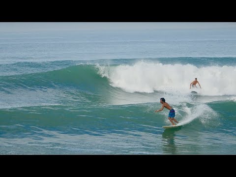 Berawa beach, Canggu - Bali Surfing