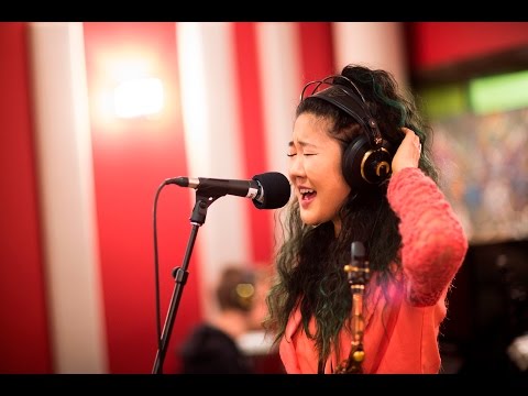 Grace Kelly 'Lemons Make Lemonade' | Live Studio Session