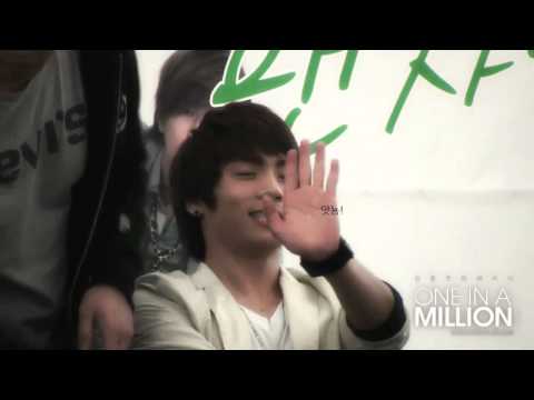 [HD][FC][101024] SHINee JongHyun - aeygo ^.^ @ Hello Fansign