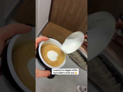 Day 68 of learning latte art #coffee #coffeelatteart #latteart #delonghidedica