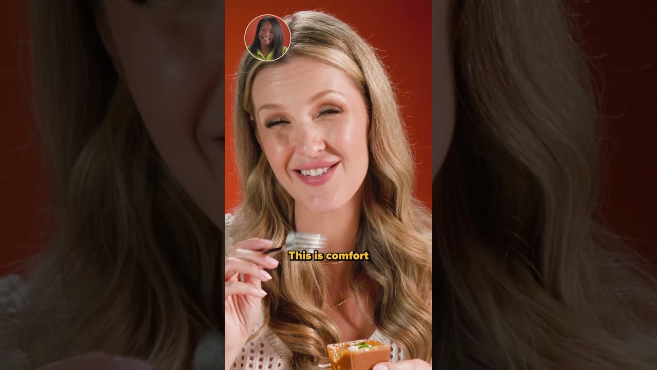 Classic chili cheese dog topped with Green Onions 🌭