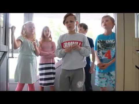 SCHOOL SECRET - LYHYTELOKUVA