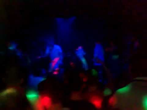 White Vs Mc Hawk Freestyle Battle Klub Gun [05.01.2012]