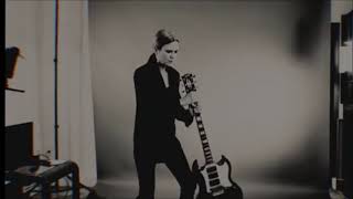 JULIANA HATFIELD  Report about her album with covers of ELO   18 Nov 23