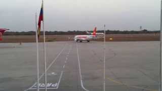 preview picture of video 'Aeropostal MD82 YV505T Takeoff La Chinita International Airport SVMC'