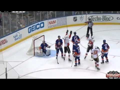 Sean Monahan Goal : Calgary Flames v NY Islanders : February 6 2014