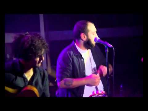 Mert Canka - Kıyafetler / #akustikhane ‪#sesiniac