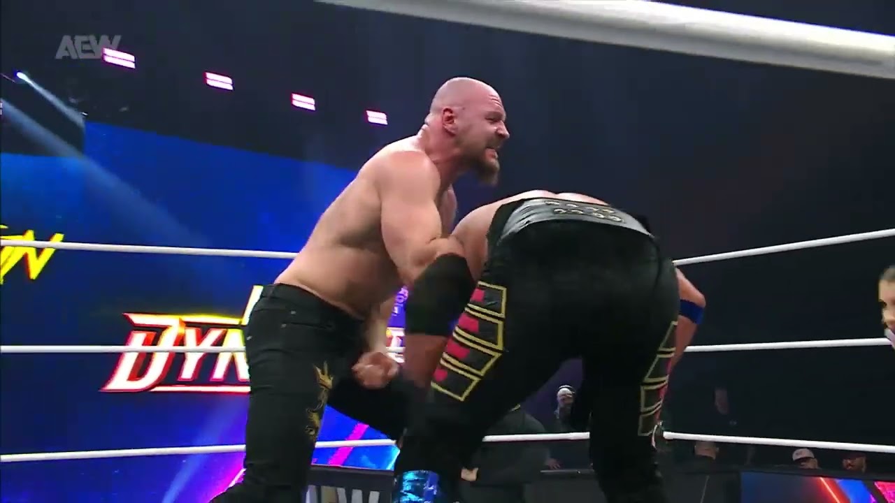 AEW Dynamite | Jon Moxley da cuenta del 'Hechicero'