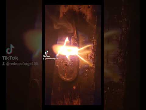 Edit: Form my tiktok page #blacksmith #foryou #forge #smithing