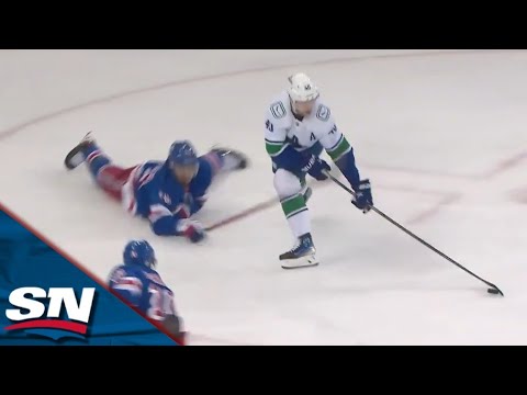 Canucks' Elias Pettersson And Nils Höglander Deliver Back-To-Back Highlight-Reel Goals Vs. Rangers