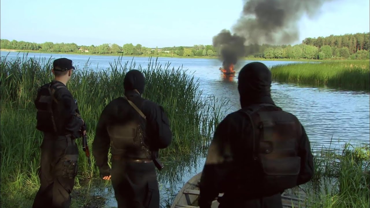  БОЕВИК ПРО СЕРИЙНОГО УБИЙЦУ! ОН СБЕЖАЛ И ПЫТАЕТСЯ ВЫЖИТЬ! НО СМОЖЕТ ЛИ? Ползет Змея