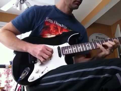 Fender Squier Stratocaster test with Duncan Hot Rails in the bridge.