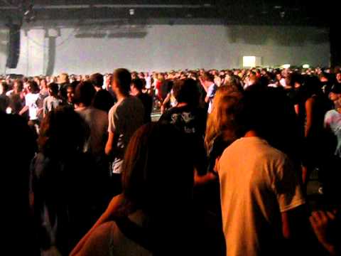 the crowd @ No Sleep Til Auckland 2010