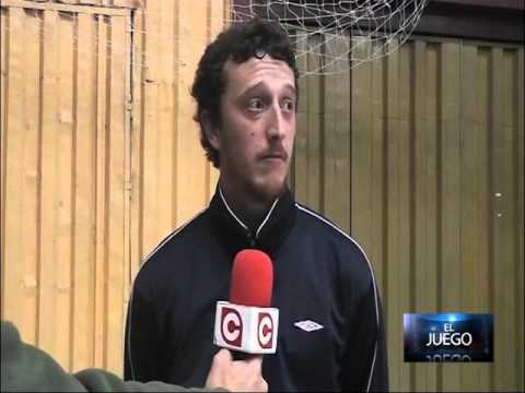 Gerónimo Chenio analizando la victoria de Santa Lucía Basketball