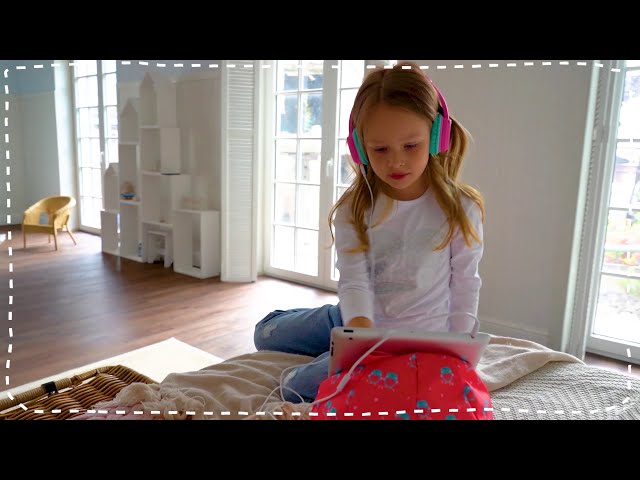 Vidéo teaser pour Planet Buddies Tablet Cushion Stand