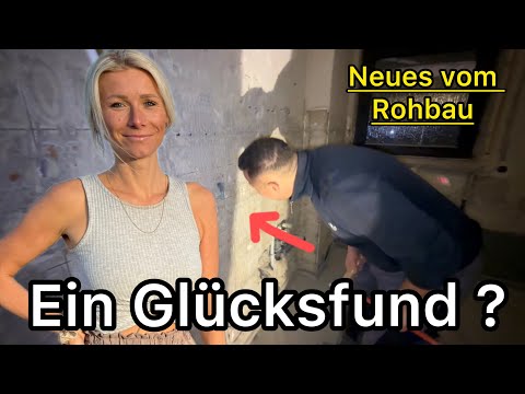 Great curiosity 🤑 Illo discovers something in the wall 😳 Something else gets broken during the re...