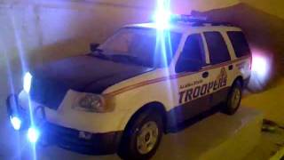 preview picture of video '1/18 scale Alaska State Trooper Ford Expedition working lights'