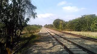 preview picture of video 'Mesin CC  206 13 95 membawa kereta api argo wilis'