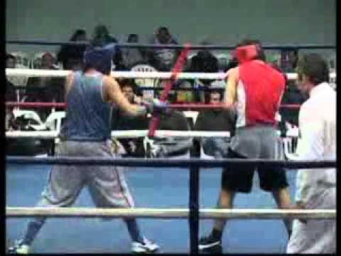 Diego Gabriel "La Joya" Chaves vs. Luis Gastón "More" Montiel (amateur)