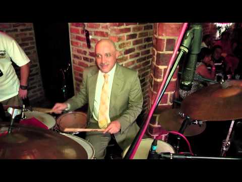 Voces de Billo Hoy -  Ariel HD