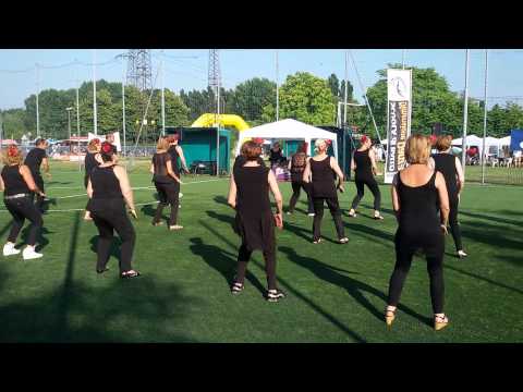 "4you spettacolare" Africa bum-bum al saggio finale