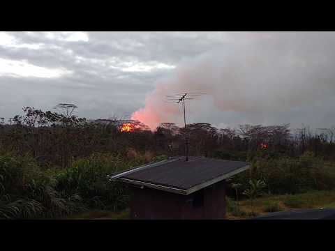 Kilauea eruption at the pig house. 5:35 AM May 21, 2018. Leilani Estates fissure