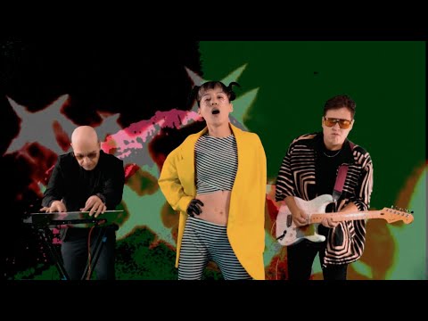 Sussie 4 & Valsian - Camellos