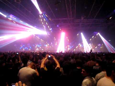 Trance Energy Armin van Buuren vs. Jochen Miller - In & Out Of Connection (Armin van Buuren Mashup)