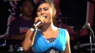 Download lagu Senja Acha Kumala mp3 Download lagu Senja Acha Kumala mp3