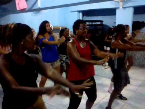 Oito7Nove4 - Tá a fim de Namorar universo fisico aula swing