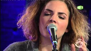 Phela performt "Wieder Alleine" in der NRW Late Night