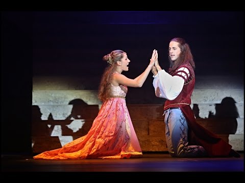 Muzikál ROMEO & JULIE - ukázky z představení (Forum Karlín)