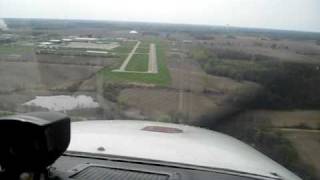 preview picture of video 'Landing at Grand Ledge, MI. in Cessna 172. April 20,2010.'