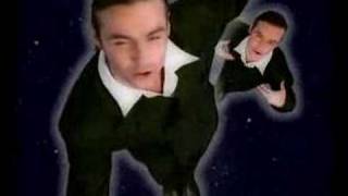 Music video thumbnail preview for Wet Wet Wet - Cold, Cold Heart by Wet Wet Wet