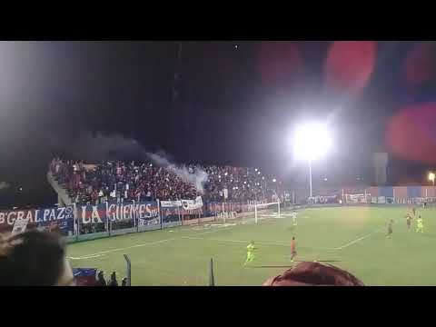 La Hinchada De Güemes Haciendo La Fiesta En La Tribuna Güemes 1 Instituto Sgo 0 Torneo Federal B2017